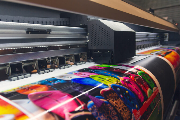 Large format printer printing colorful image using Flexi software